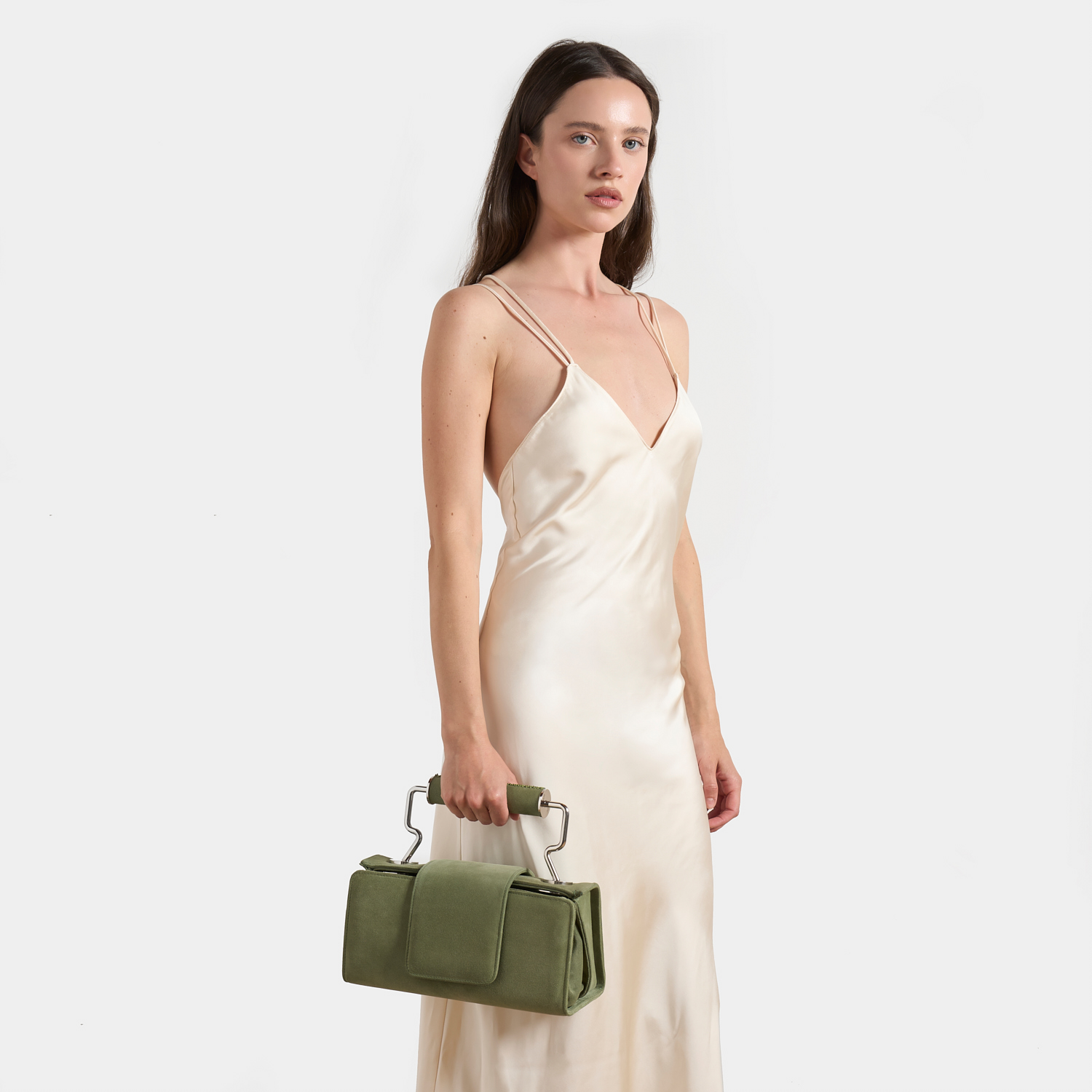 p21-leather-bag-blu_stander-indossato1